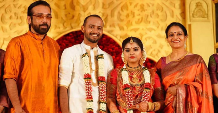 Actress Karthika S Son Vishnu Got Married Mix India