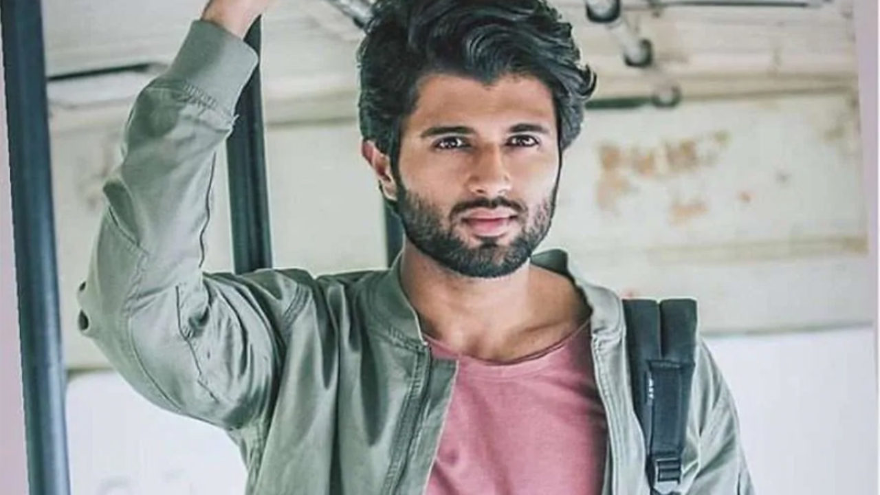 Is Vijay devarakonda in love? The answer that fans have been waiting for! -  MixIndia