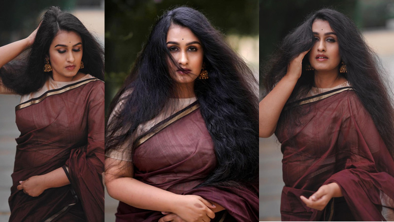 Kavitha Nair in a bold look with a sari.  Images are viral