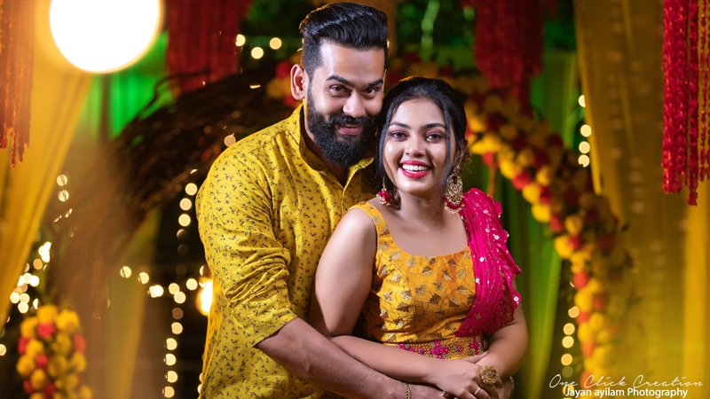 Actress Mridula Vijay Haldi Photos went viral on social media - Mix India