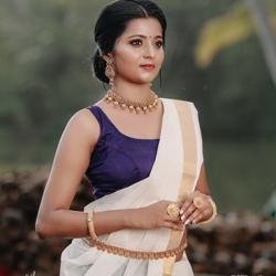 Anusha Raj Biography, Age, Family & Movies - MixIndia
