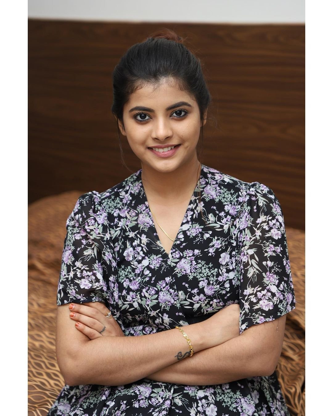Sandhya Ramachandran Biography, Age, Family & Movies - MixIndia