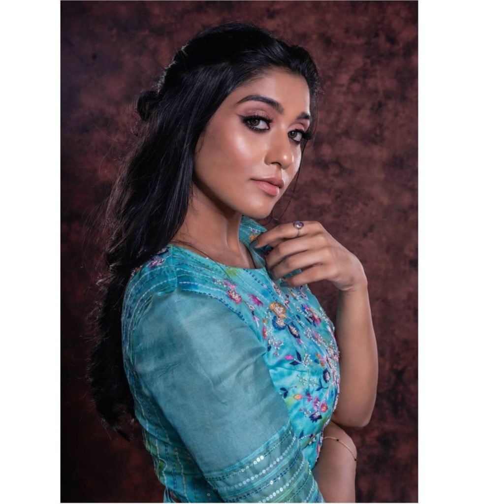 Akshitha Ravindran Biography, Age, Family & Movies - MixIndia
