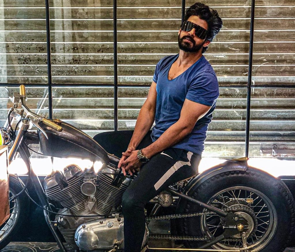 Vishu Reddy Biography, Age, Family & Movies - MixIndia