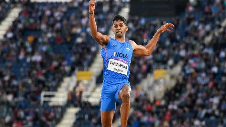 Kerala's athlete Murali Sreeshankar wins silver in long jump MixIndia