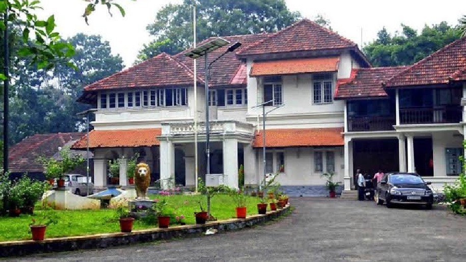 Accidental gunshot at Cliff House in the absence of Chief Minister; Probe  ordered - MixIndia