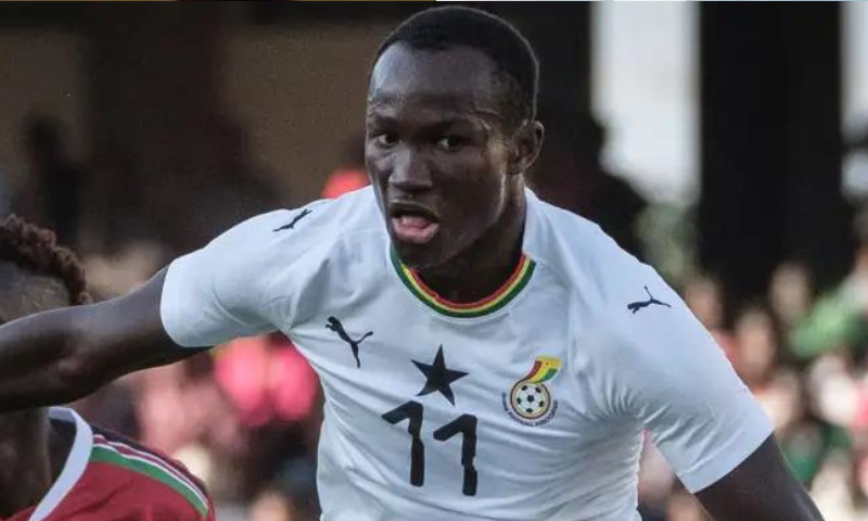 Ghanaian footballer Raphael Dwamena dies after collapsing on field: end mid-match