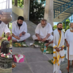 Mohanlal visits Avadhuta Nadanandaji Maharaj and takes blessings: Pictures go viral