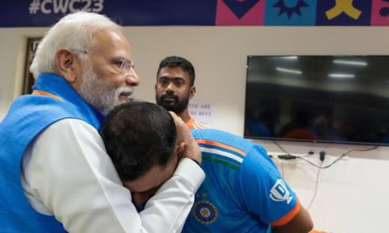 Prime Minister hugs and comforts Shami: We will come back, Shami, viral post