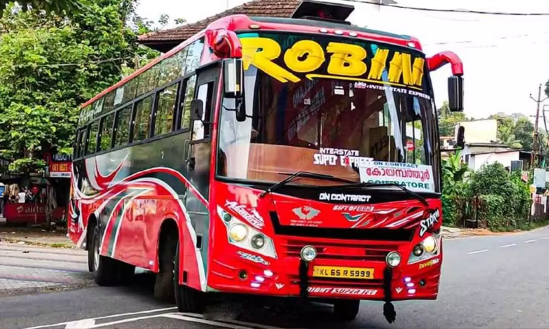 Tamil Nadu RTO seizes Robin Bus;  Passengers will not get off the bus