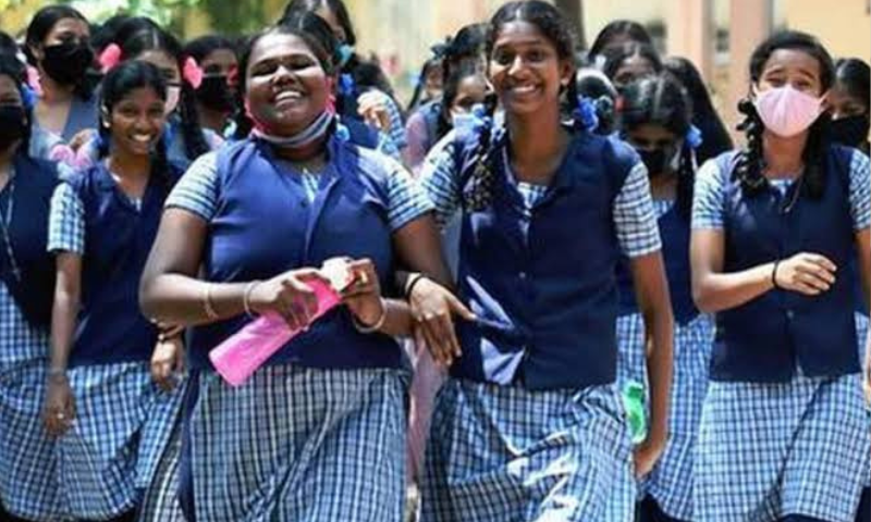 Navakerala audience: Two days holiday for schools in Ernakulam district, ordered by Collector