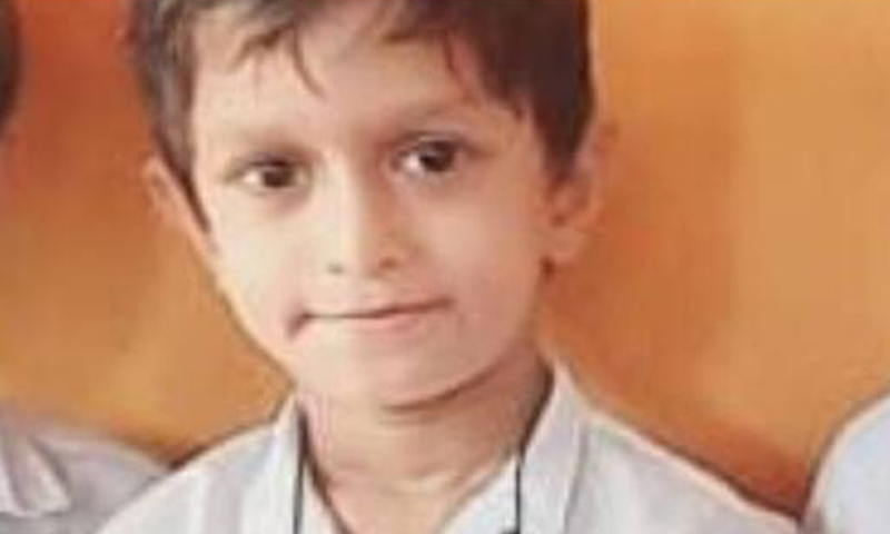 UKG student dies after being hit by a tipper lorry in Kannur Malapatta;  Accident in front of mother's eyes