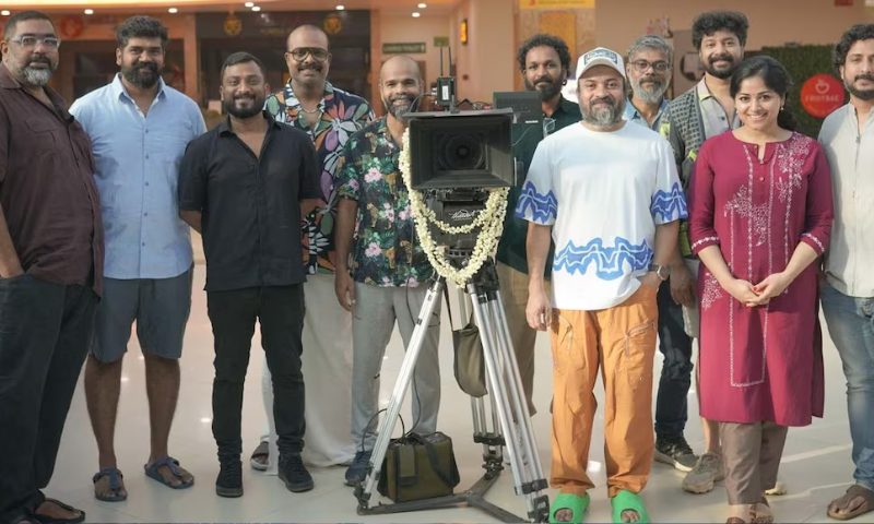 Pravinkoot Shop featuring Anwar Rasheed;  The title poster arrived and the shooting began