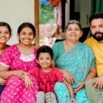 He said that he was not able to get a girl from the country saying that his finances were low. Today he earned lakhs of rupees from the phone given by his friend