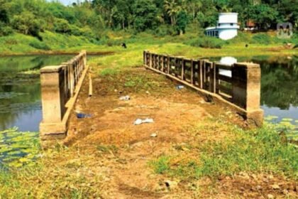 The water level in the dam has dropped to a great extent and the bridge that was submerged decades ago is visible again, the incident happened in Kerala.
